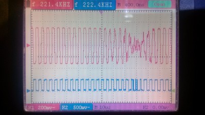 IMG_29112015_222728@.jpg (207.36 KiB) Viewed 45863 times "Шумы" в паузе: красный-сигнал ОС с ТТ, синий -этот же сигнал после триггера шмитта.